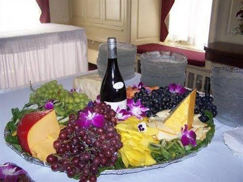 Montague Inn Сагино Экстерьер фото
